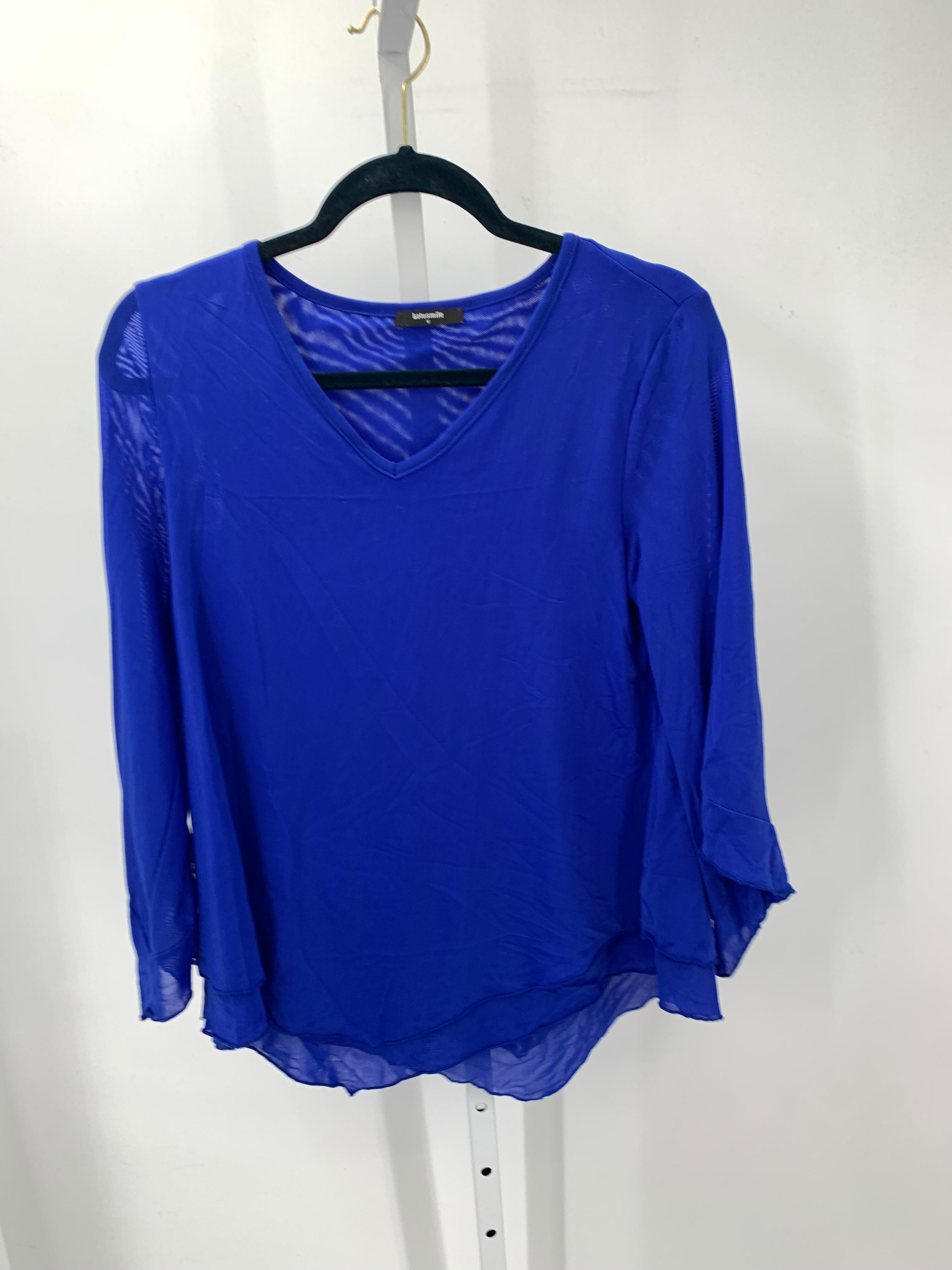 Size Medium Misses 3/4 Sleeve Shirt