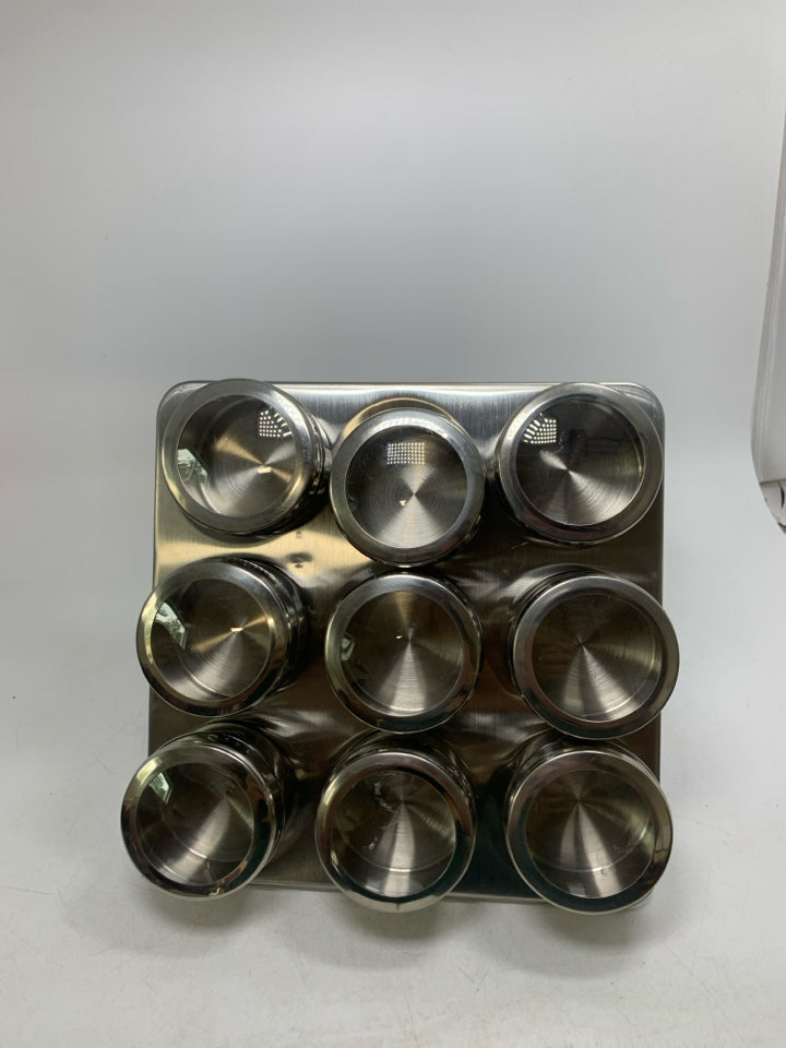 METAL MAGNETIC UPRIGHT 9 SLOT SPICE RACK.