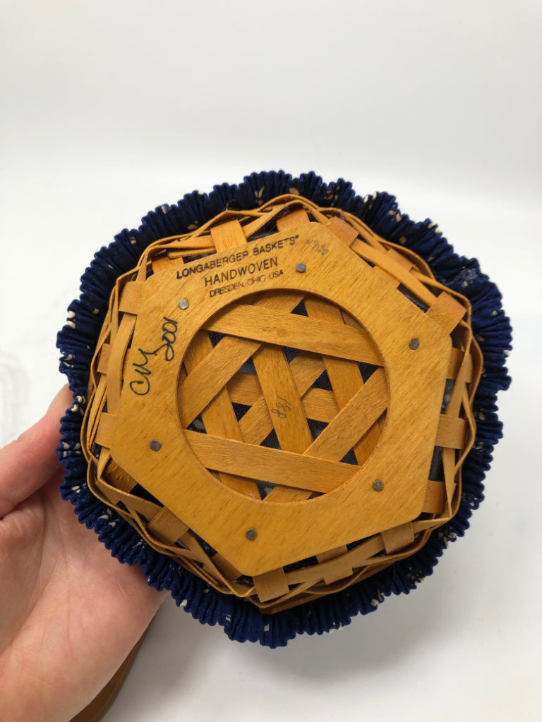 2001 BLUE LINED HEXAGON BASKET W/LID.