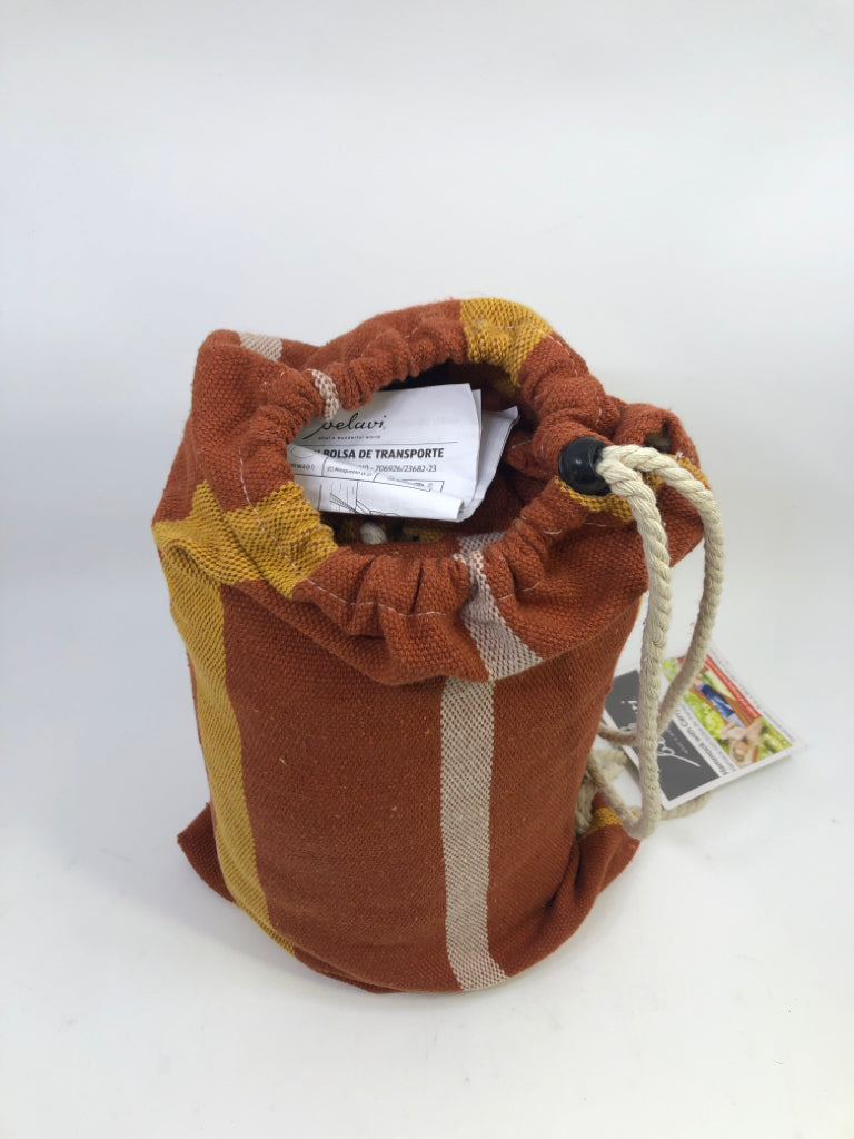 NIP HAMMOCK W/ CARRY BAG