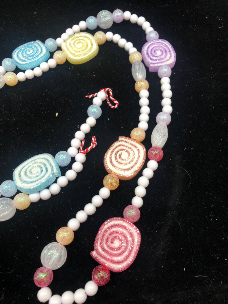 GLITTER CANDY & BEADS GARLAND.