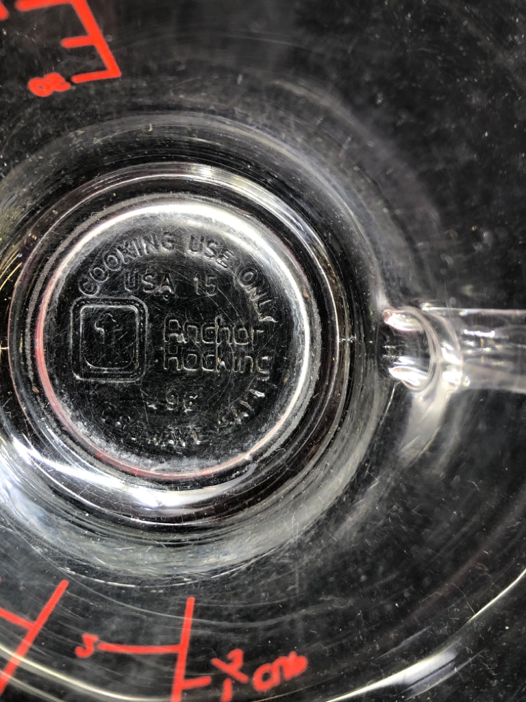 ANCHOR HOCKING GLASS MEASURING CUP.