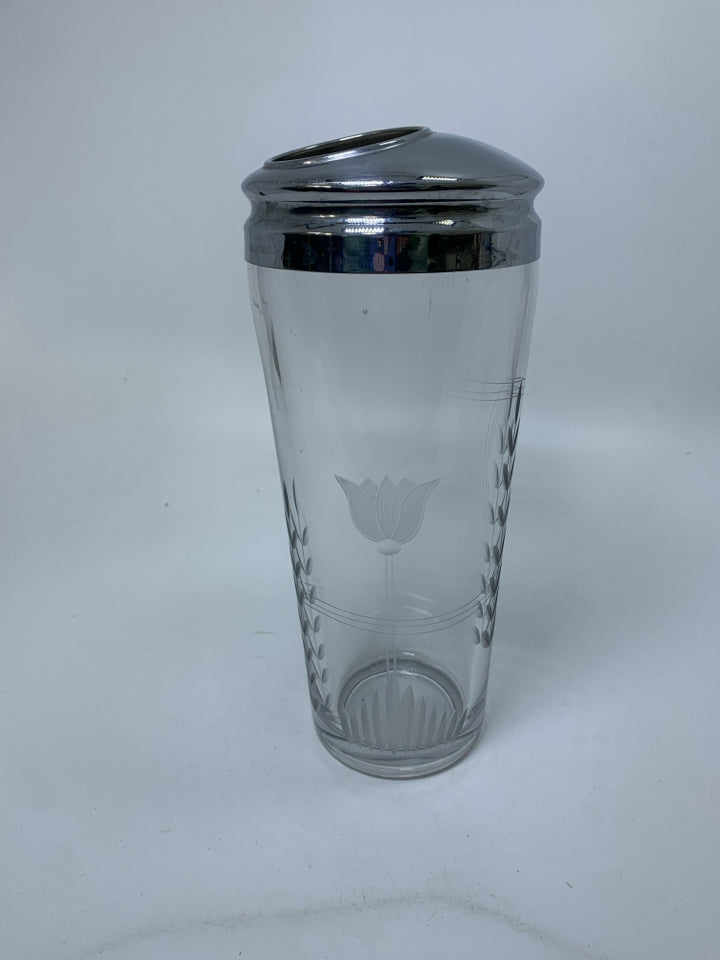 VTG LARGE ETCHED WHEAT GLASS MIXER W/ METAL TOP.