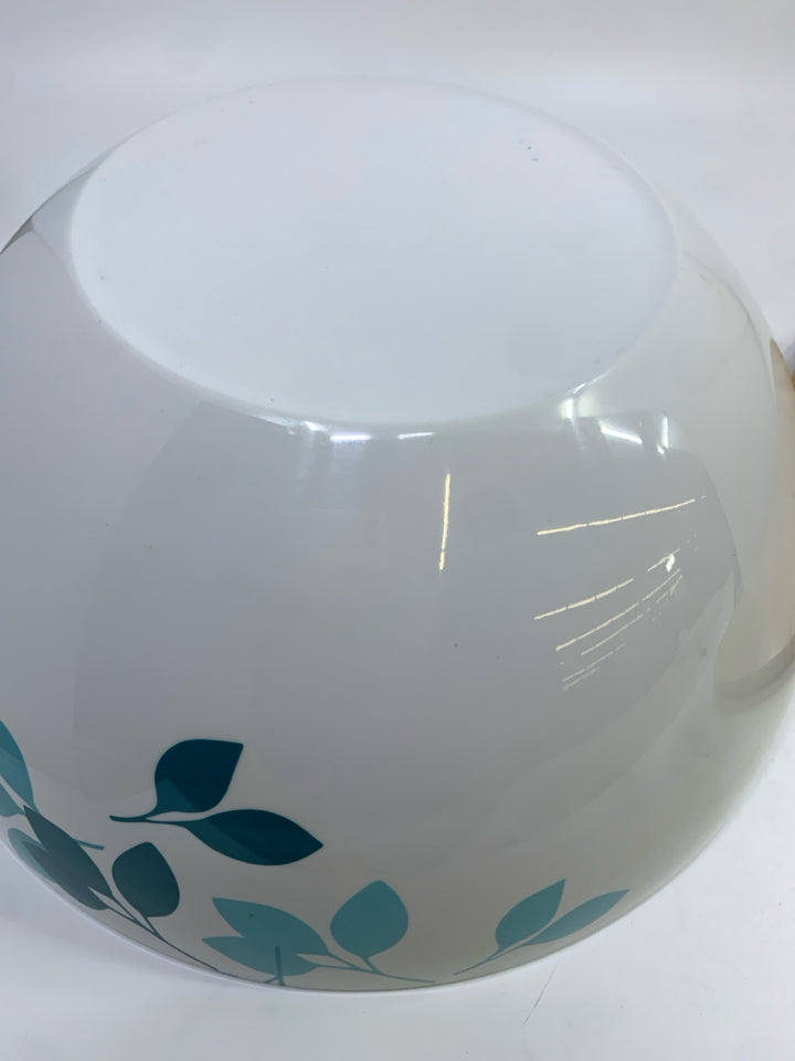 BLUE LEAF PLASTIC BOWL W/WOODEN LID.