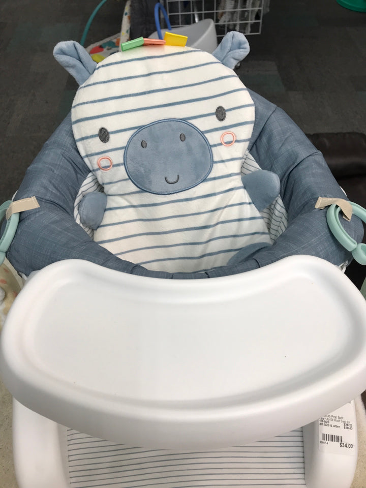 InGenuity Prop Spot Learn-to-Sit Floor Seat for Baby