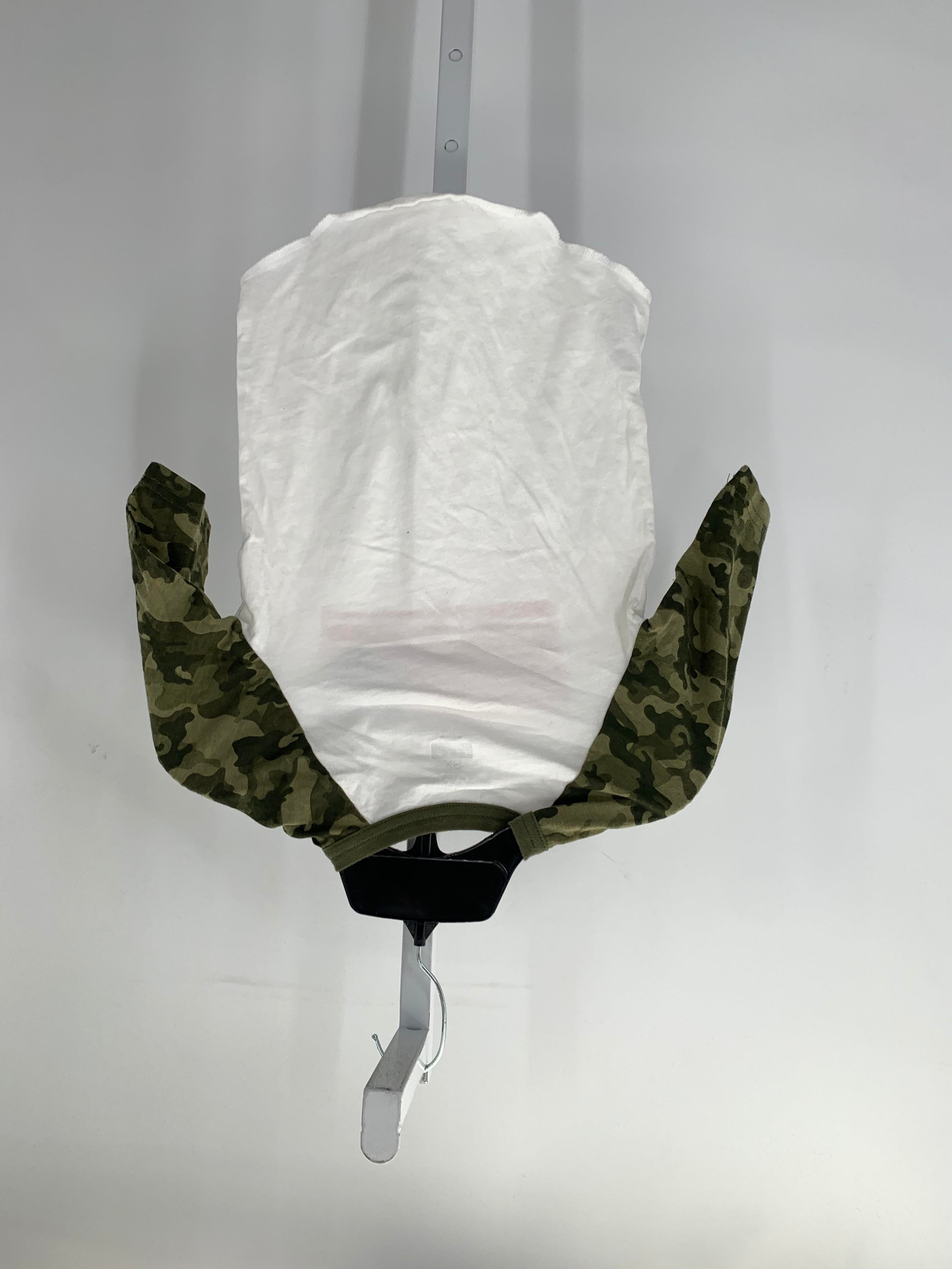 CAMO SLEEVES FLAG KNIT