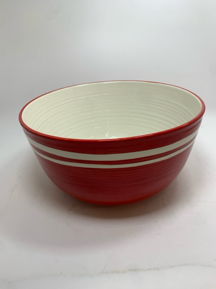 RED/WHITE STRIPE MIXING BOWL.