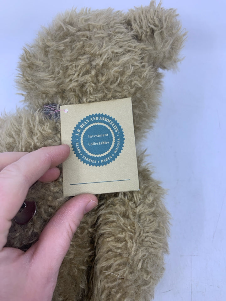 TAN BEAR MUSIC WINDUP W/ PLAID BOW.