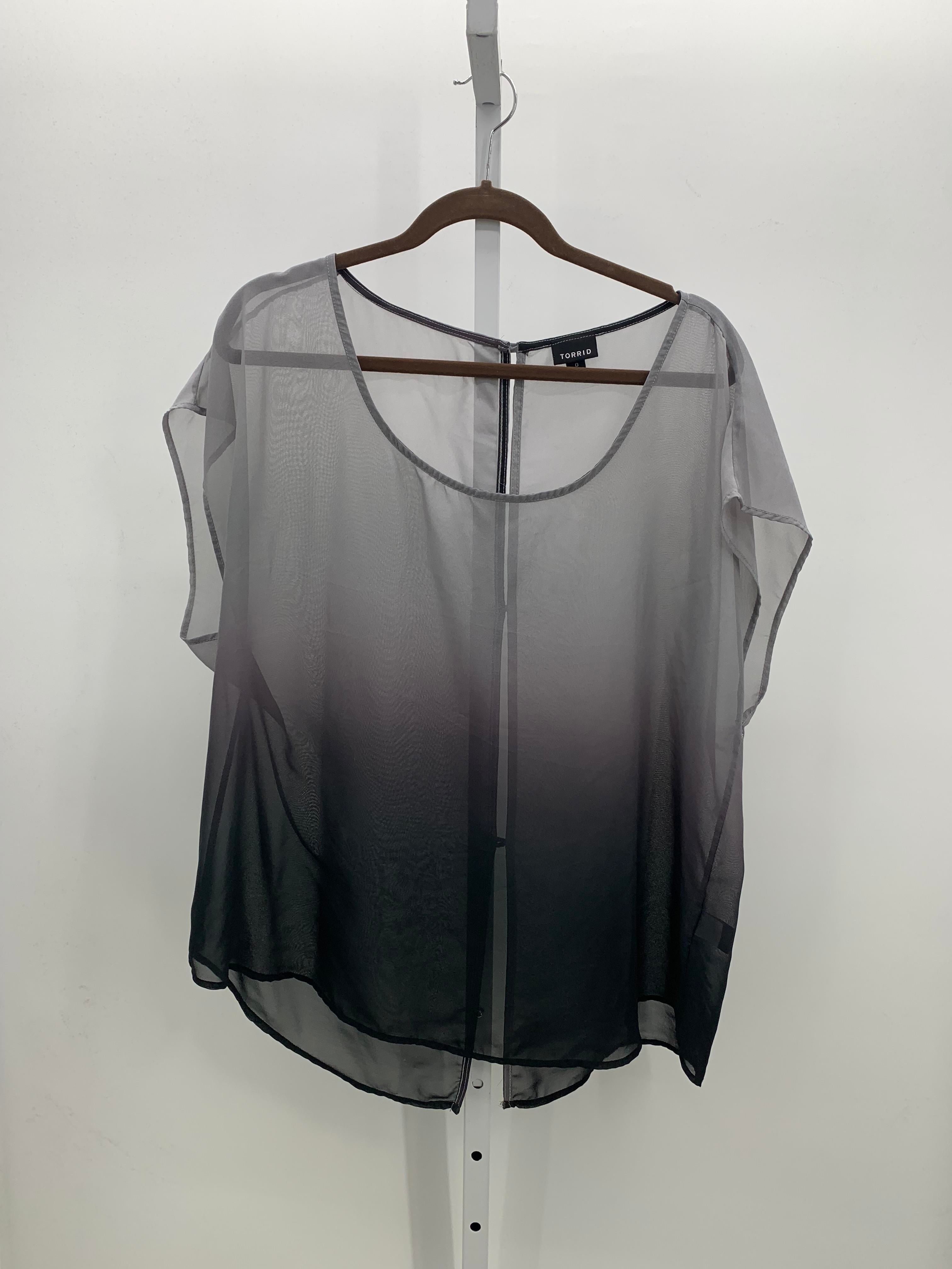 Torrid Size 0X Womens Short Sleeve Shirt