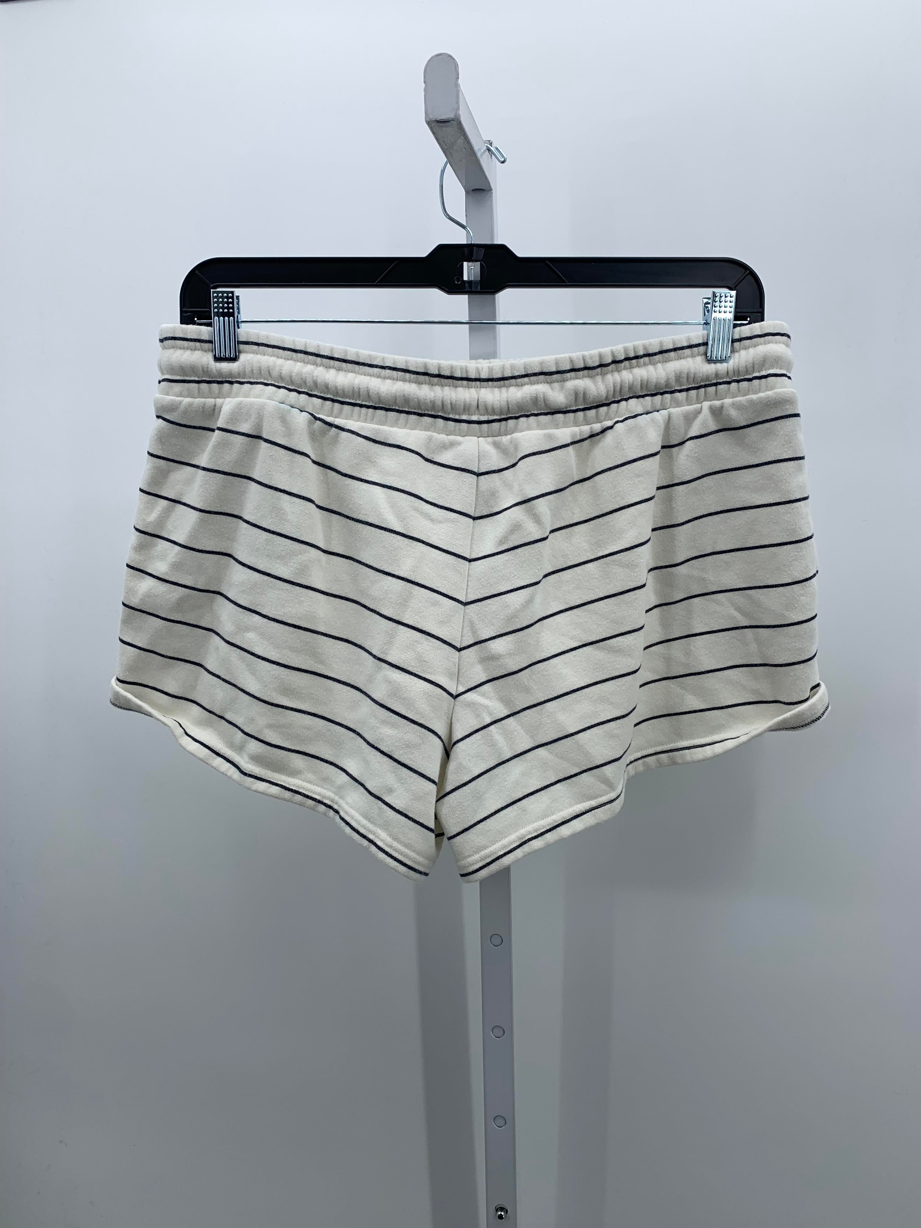 Universal Thread Size Large Misses Shorts