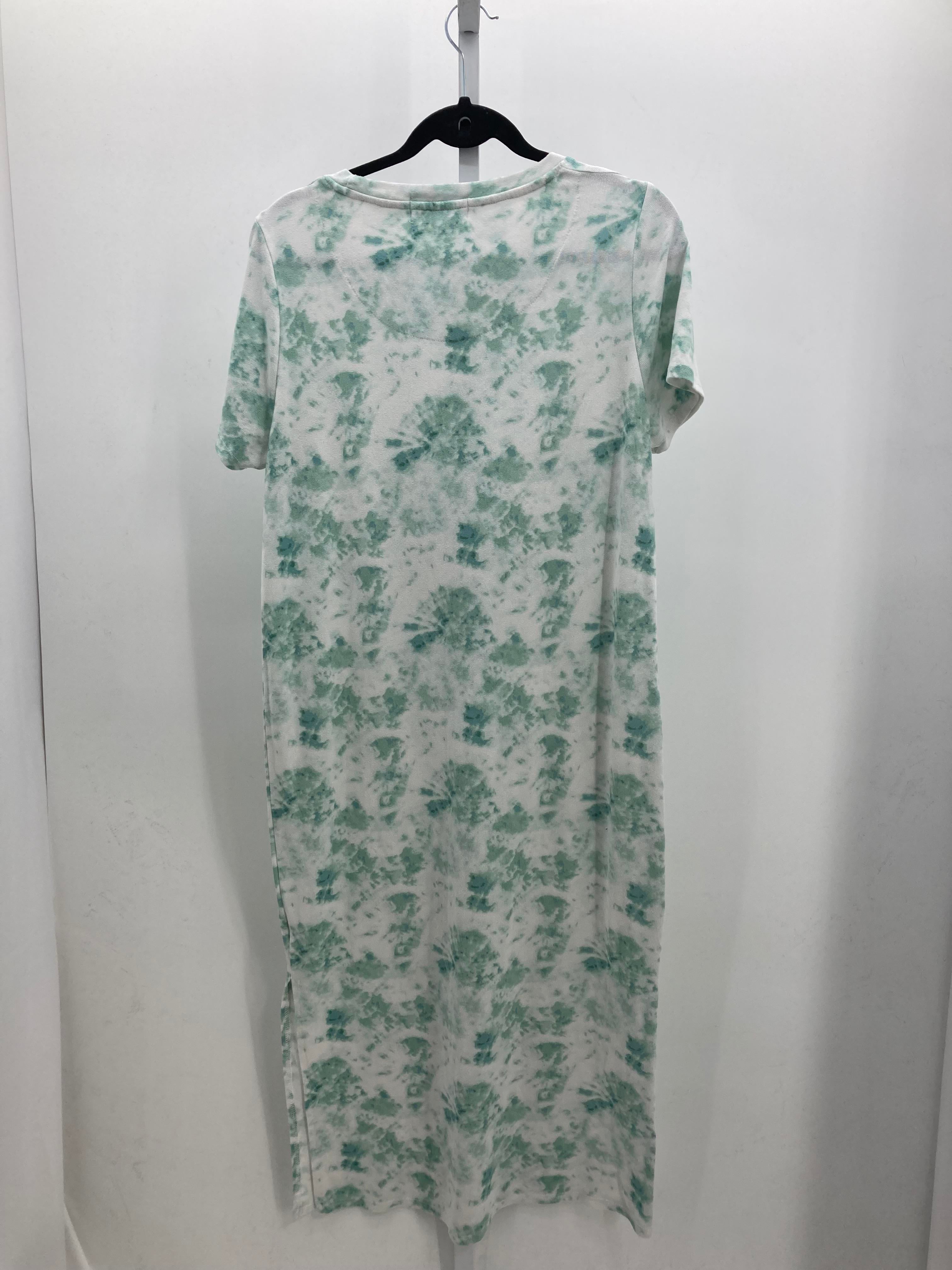 Size Large Misses Short Sleeve Dress