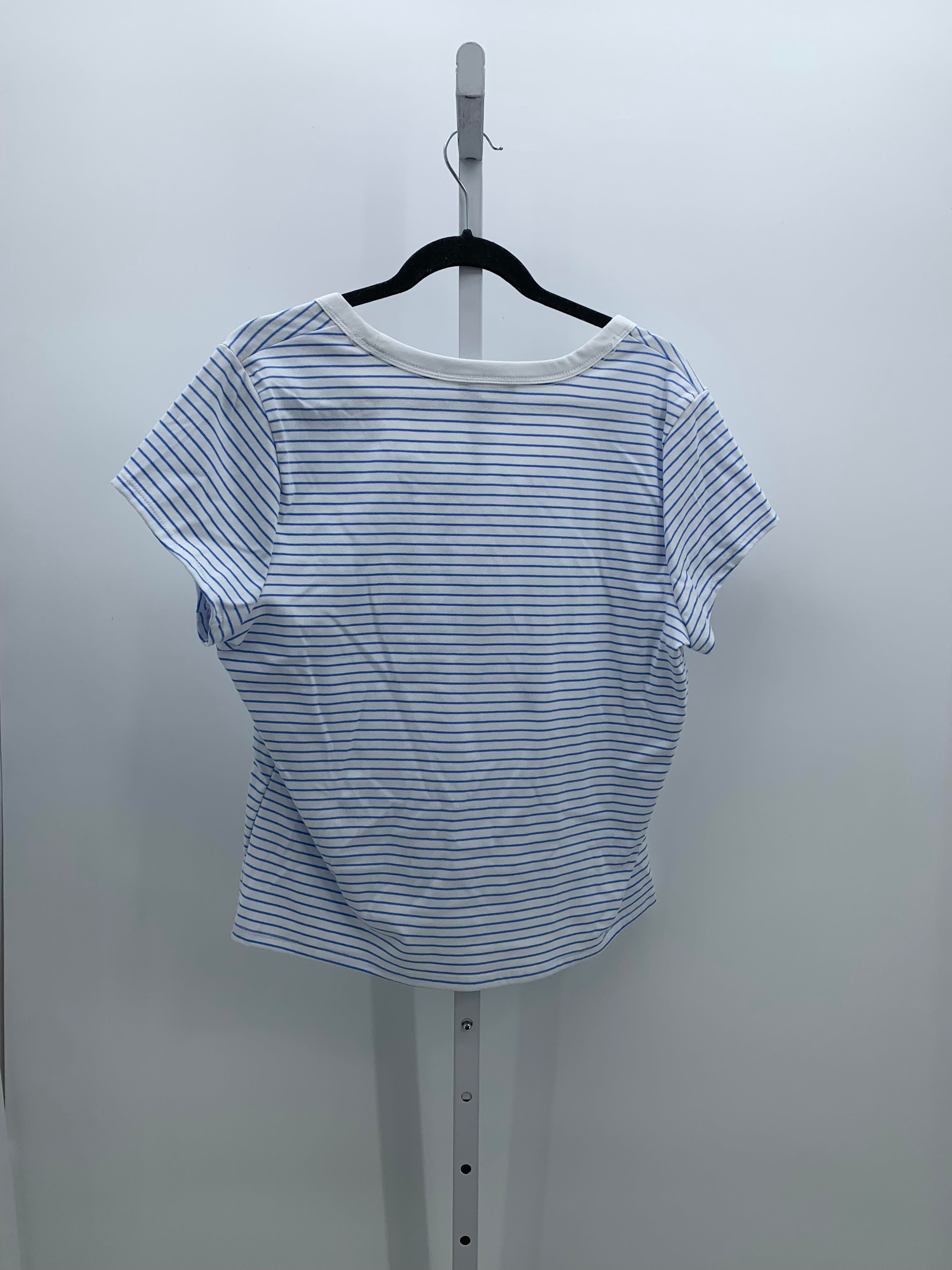 Free Assembly Size XXL Misses Short Sleeve Shirt