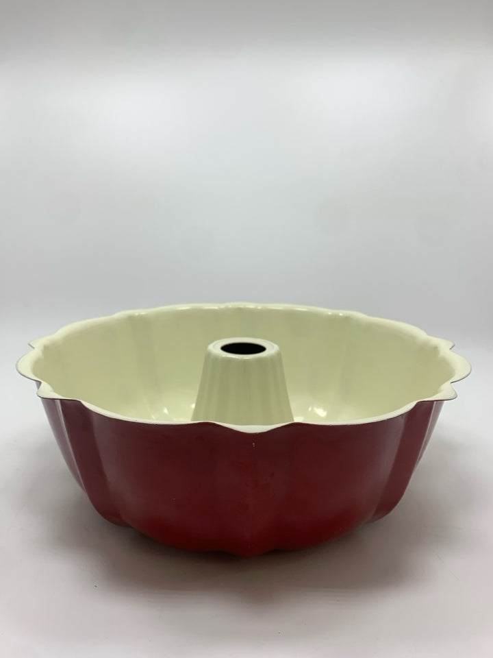 RED TIN BUNDT PAN.