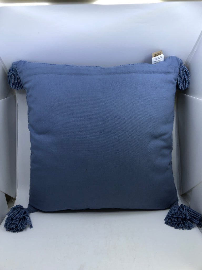 LT BLUE PILLOW W/TASSLES.