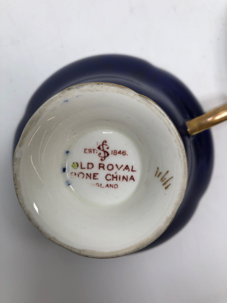 VTG COBALT BLUE TEACUP SAUCER W/ROSE AND GOLD RIM.