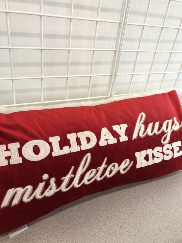 HOLIDAY HUGS THROW PILLOW.