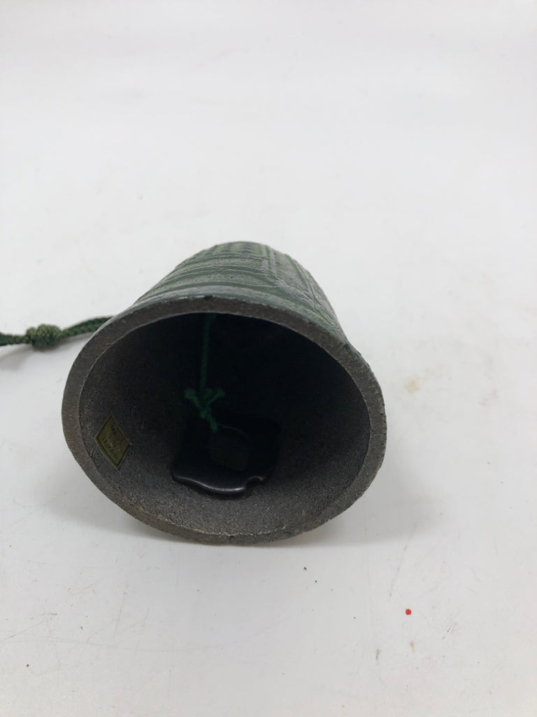 MINI GREEN/ BLACK BELL.