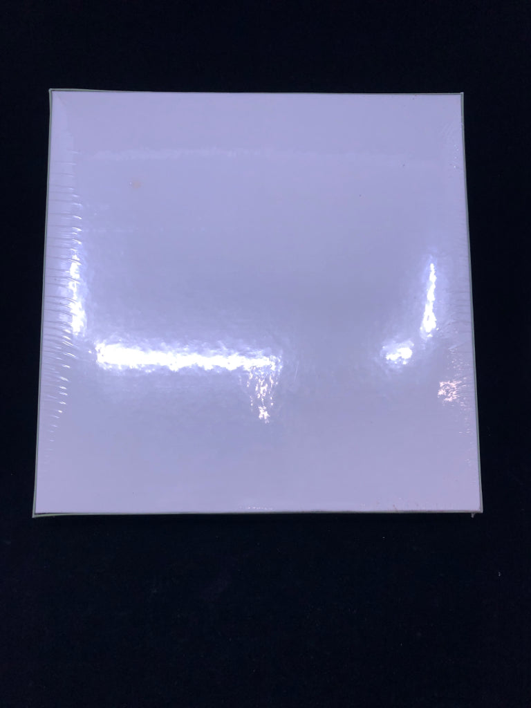 NIB COUNTRY CHRISTMAS PUZZLE.