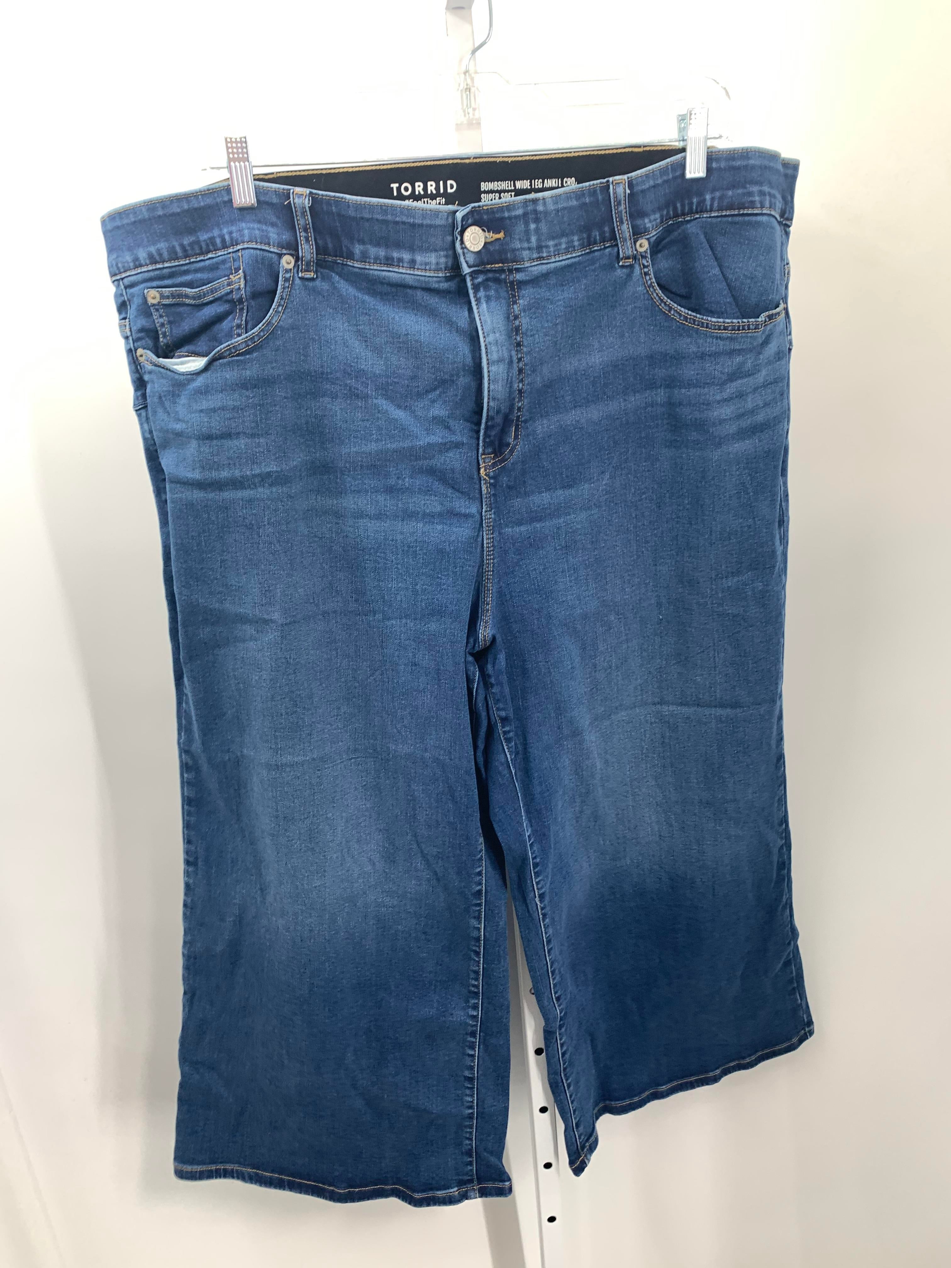 Torrid Size 26 W Womens Cropped Pants