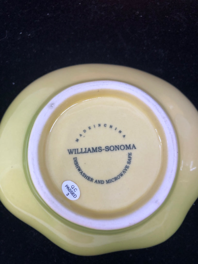 4 WILLIAMS SONOMA VEGGIE DISHES.