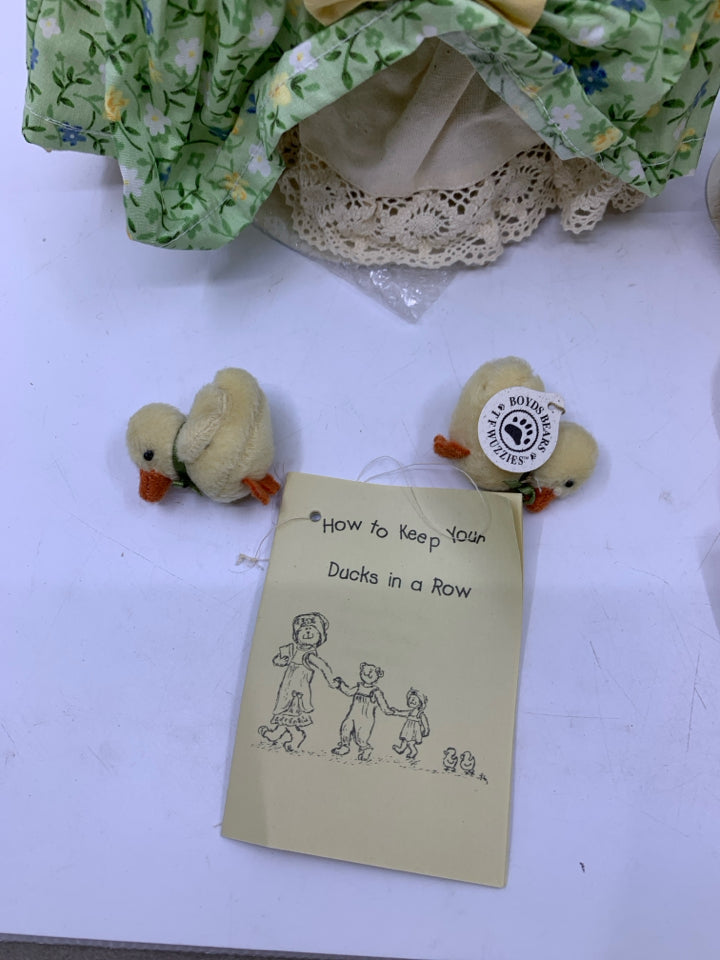 4PC BOYDS BEAR SPECIAL LIMITED EDITION IN BOX.