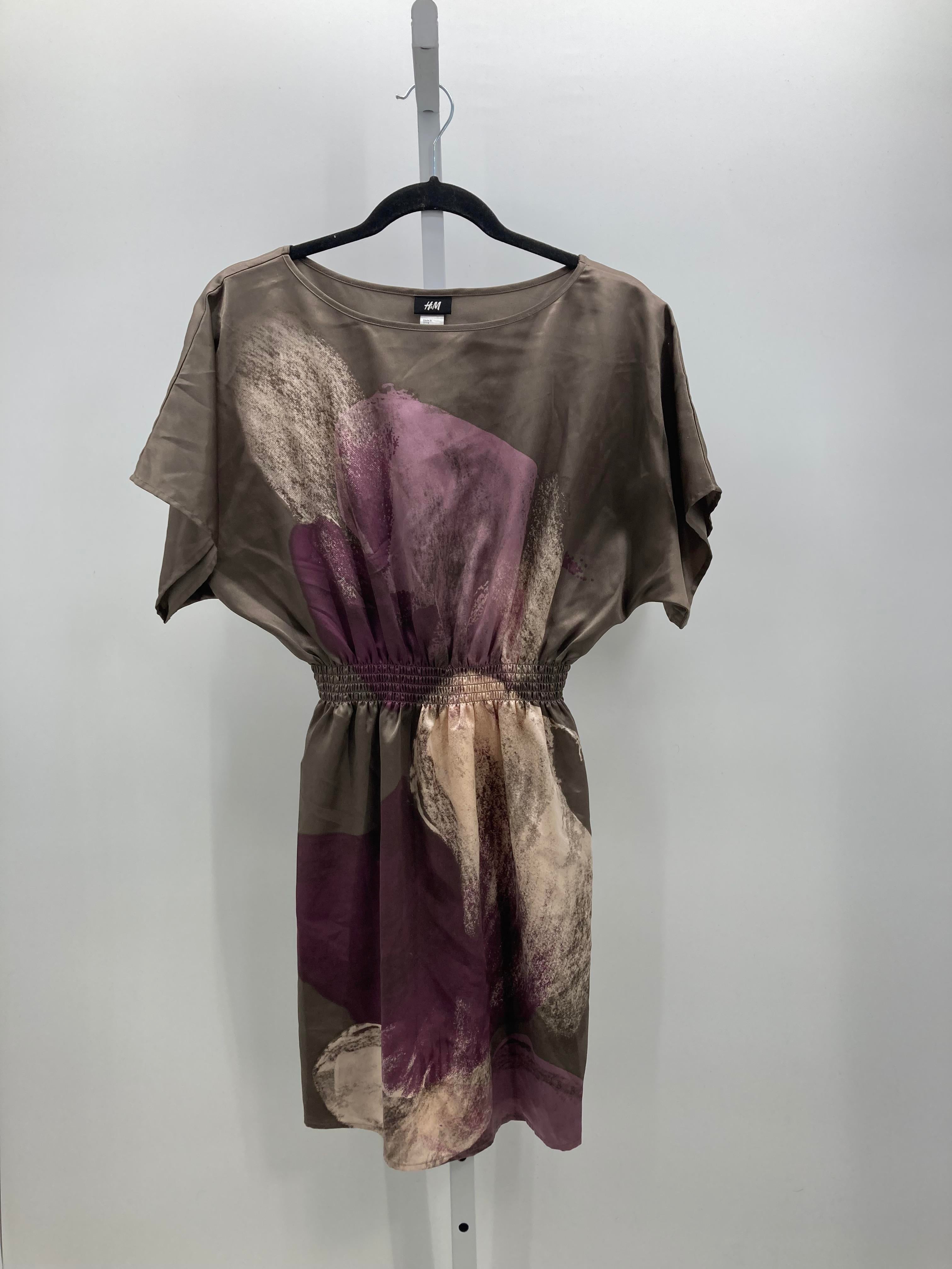 H&M Size 6 Misses Short Sleeve Dress