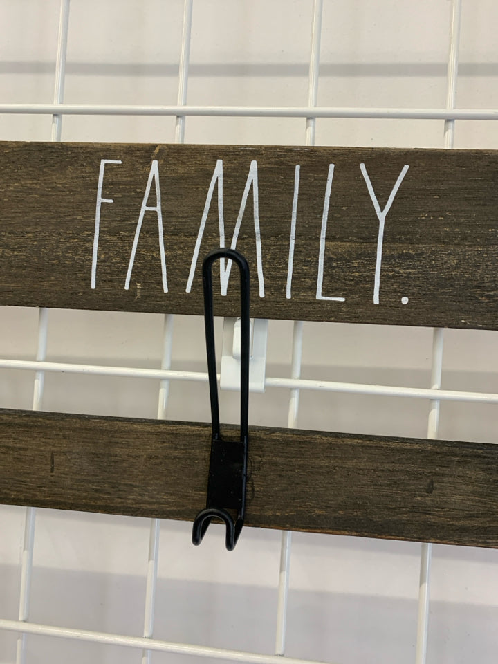 WOOD 'FAMILY' HOOK- RAE DUNN.