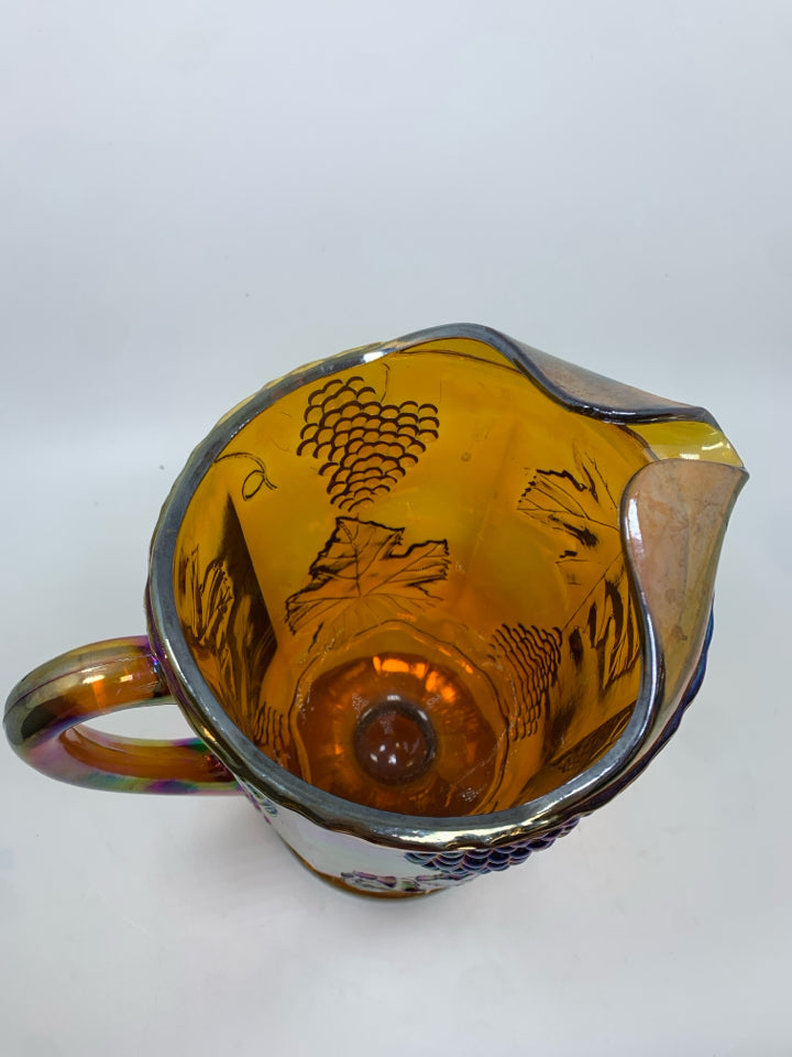 VTG GRAPES EMBOSSED AMBER DEPRESSION GLASS PITCHER.
