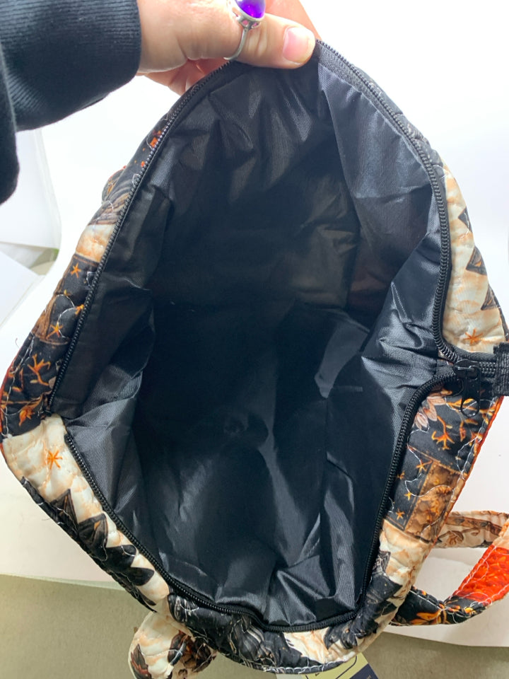 NWT QUILTED CROW W/ FLOWERS TOTE BAG ZYQOL.
