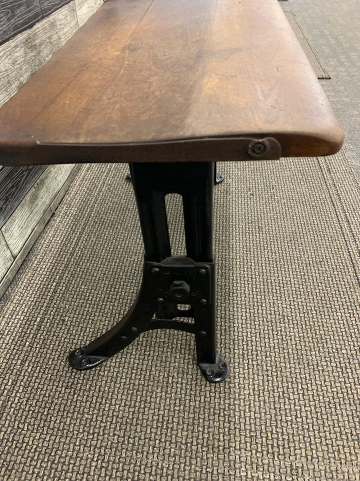 VTG KIDS WOODEN BENCH.