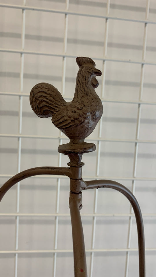 2 TIER BROWN METAL FRUIT BASKET W/ROOSTER.