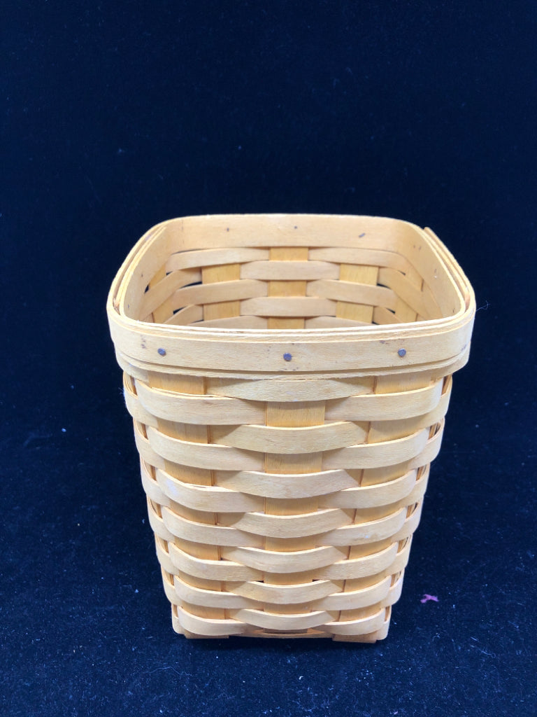 1998 TALL BASKET.