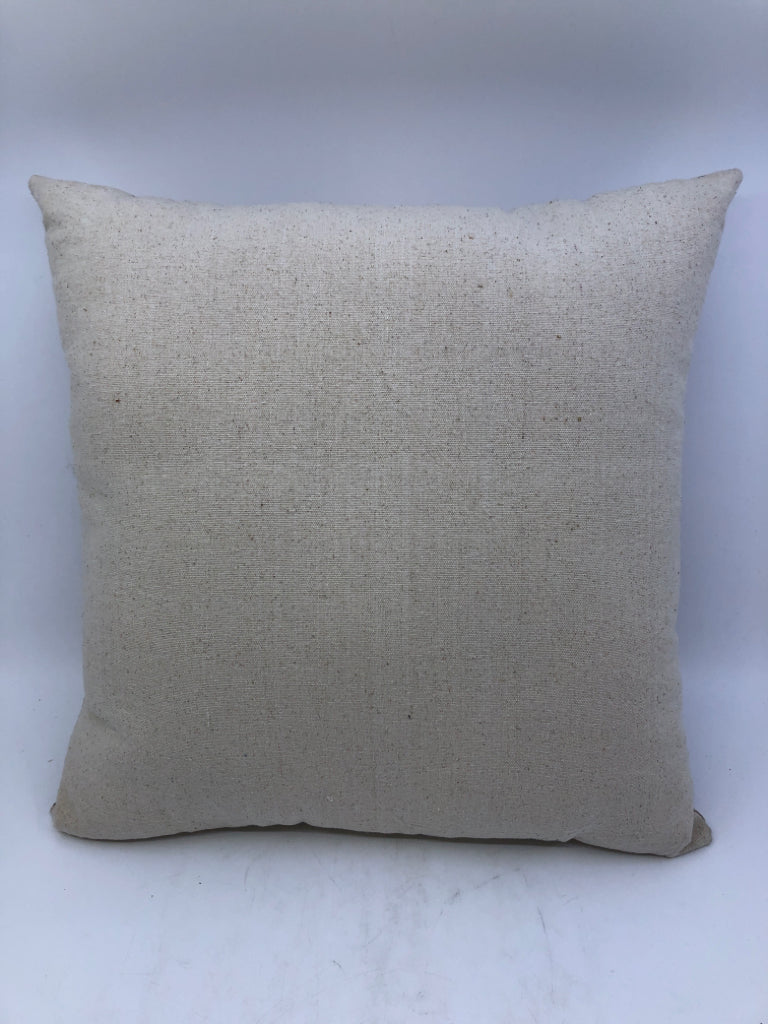BROWN FLORAL PATTER SQUARE PILLOW.