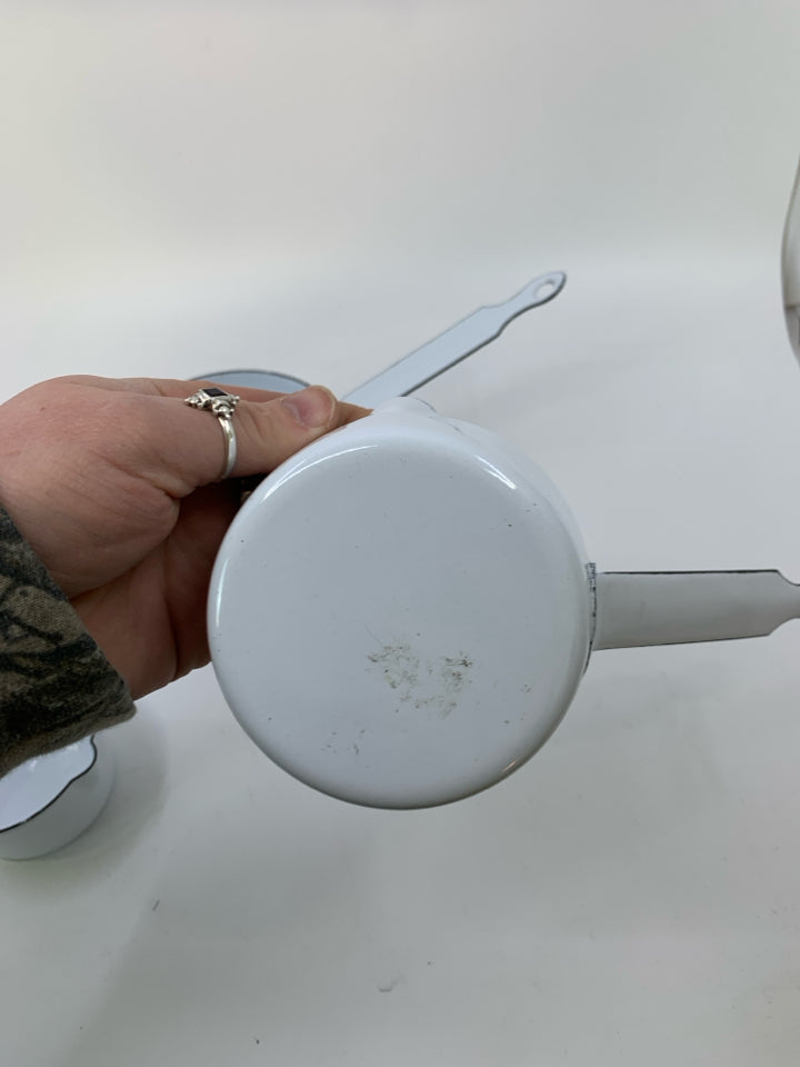 3 HEAVY NESTING ENAMEL WHITE SAUCE PANS.