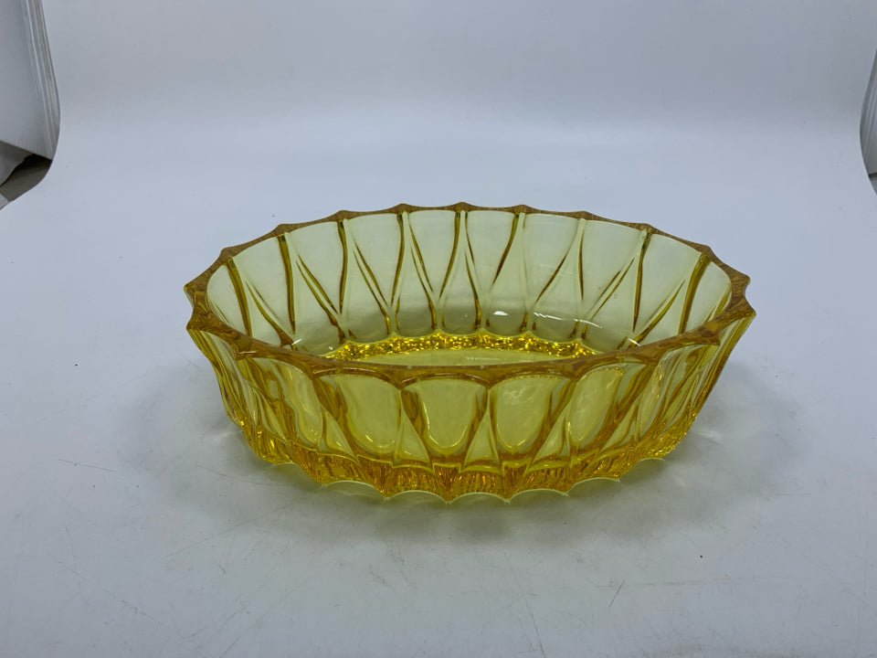 BRIGHT YELLOW OVAL HEAVY GLASS TEXTURED CANDY DISH.