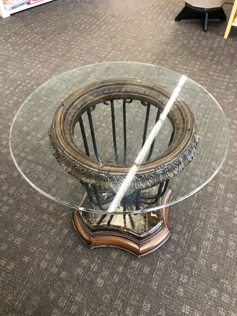 MARBLE CAGE-STYLE GLASS-TOP END TABLE.