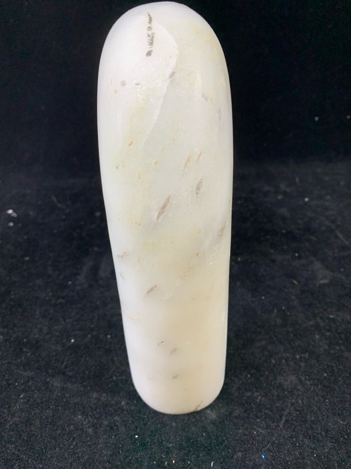 WHITE MARBLE ARCH FIGURINE.