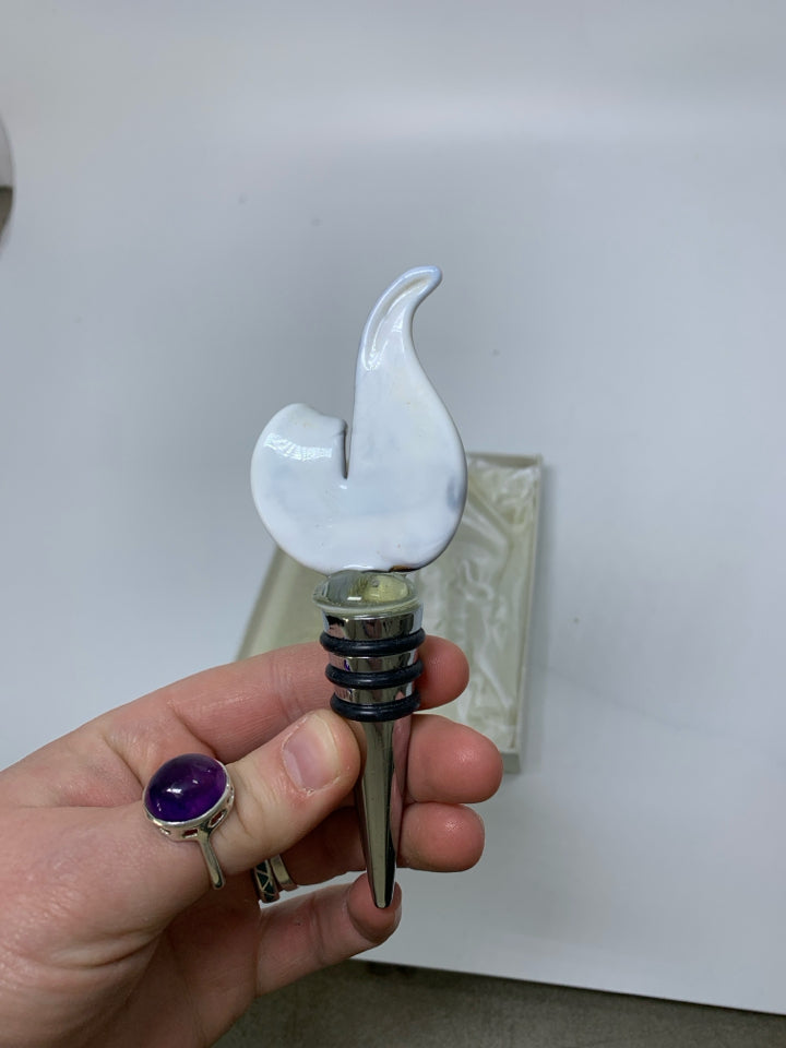 IN BOX BLOWN GLASS MURANO ART DECO WINE STOPPER.