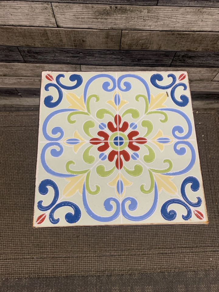 MULTI-COLORED TILE TOP METAL PLANT STAND.