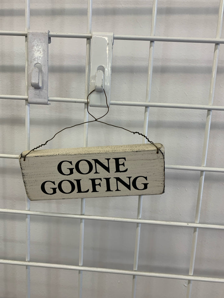 "GONE GOLFING" HANGING WOOD BLOCK.