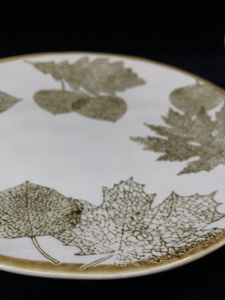 CREAM/BROWN LEAVES SERVING DISH.
