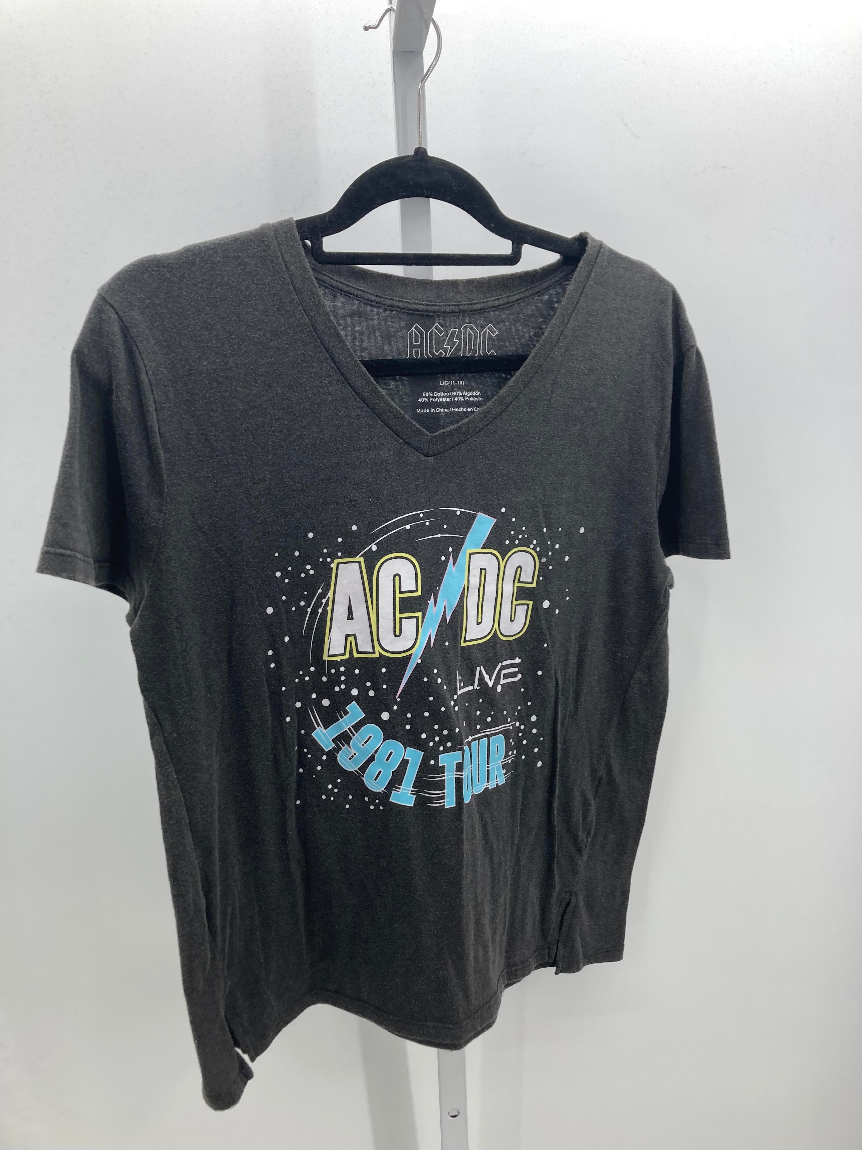 Size Large Juniors Short Sleeve Shirt