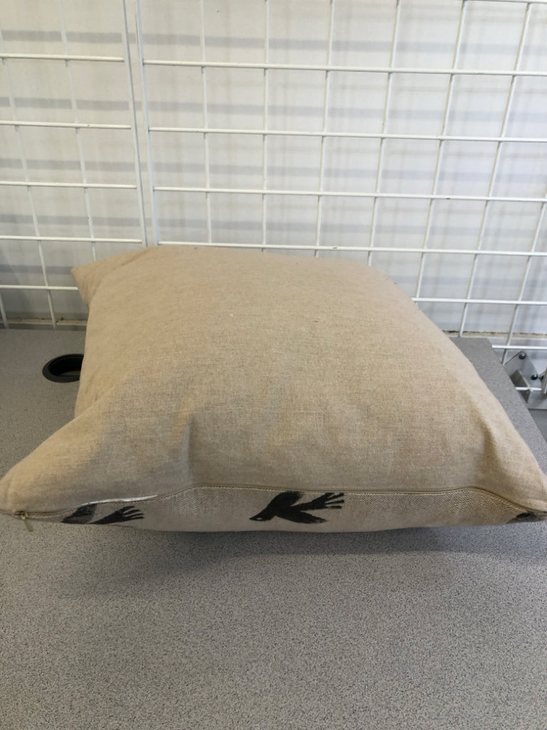 BLACK BIRDS AND BEIGE ACCENT PILLOW.