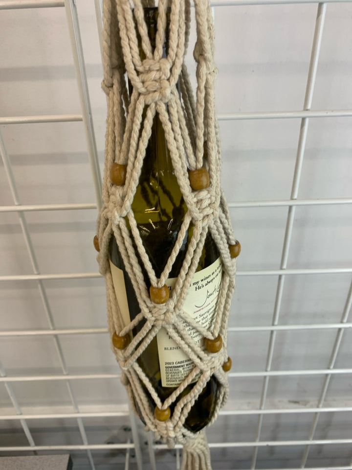 MACRAME WINE BOTTLE WALL HANGING.