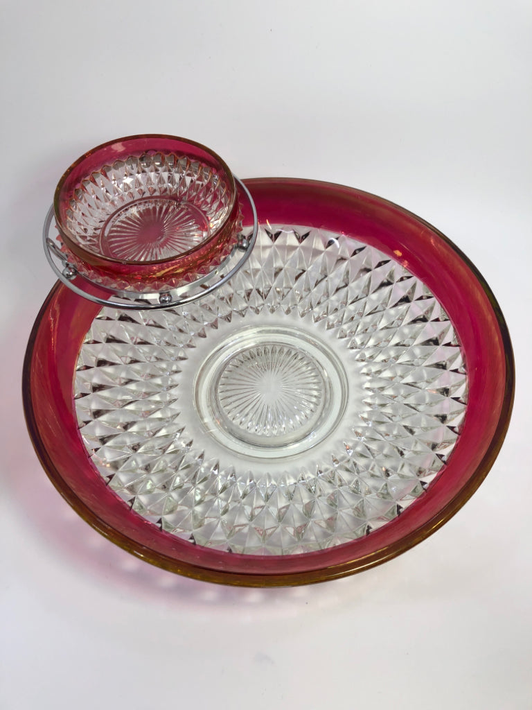 3PC VTG RUBY RED CHIP+DIP BOWLS W/DIP ATTACHMENT.