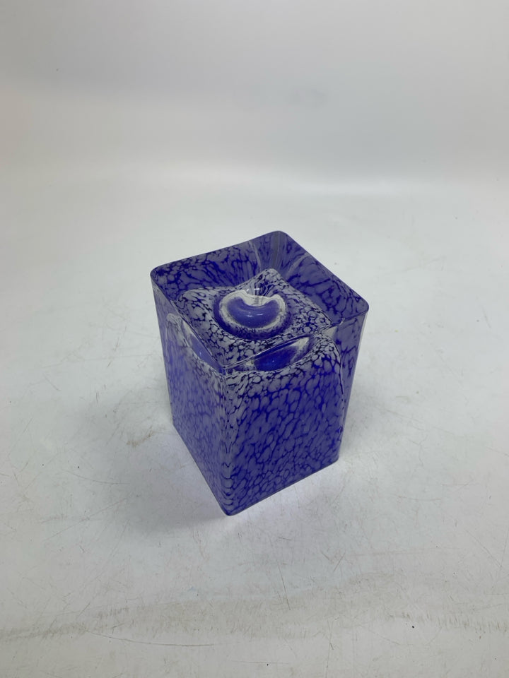 SQUARE BLOWN GLASS BLUE W/ LIGHT SPECKLES VASE.