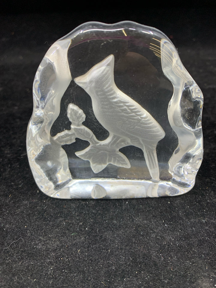 ETCHED CARDINAL ICEBERG SHAPED PAPERWEIGHT.