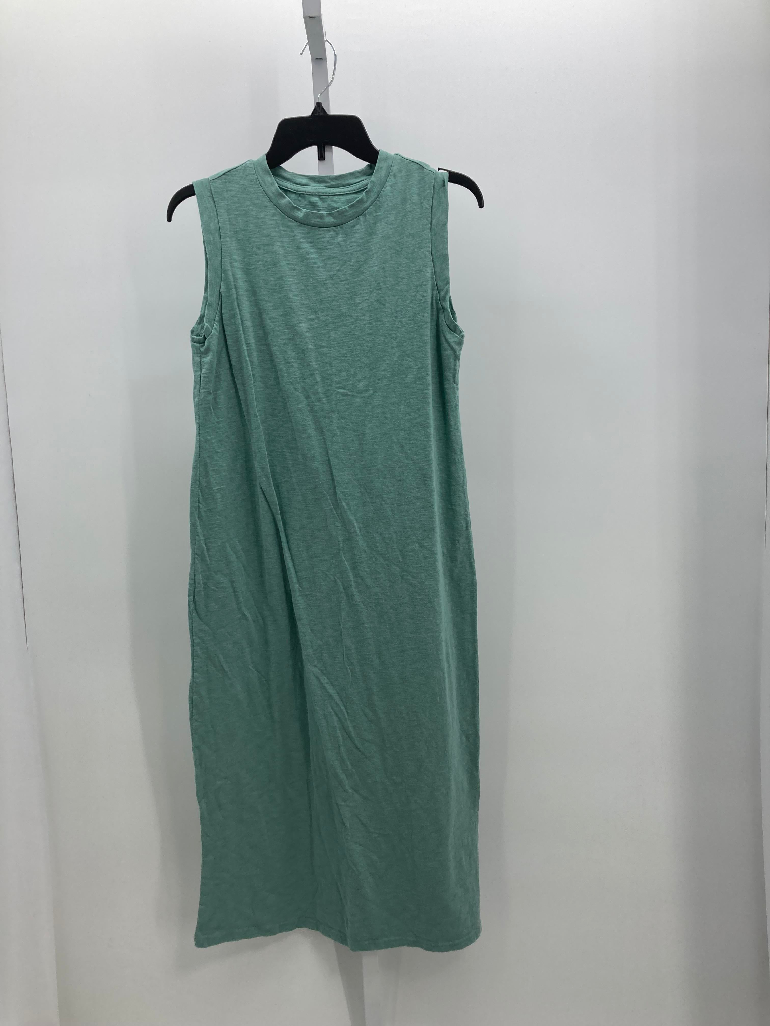 Universal Thread Size Medium Misses Sundress