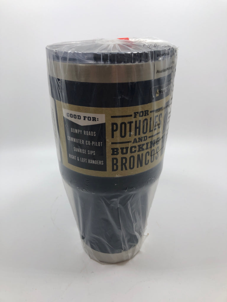 NWT BLUE YETI TRAVEL MUG.