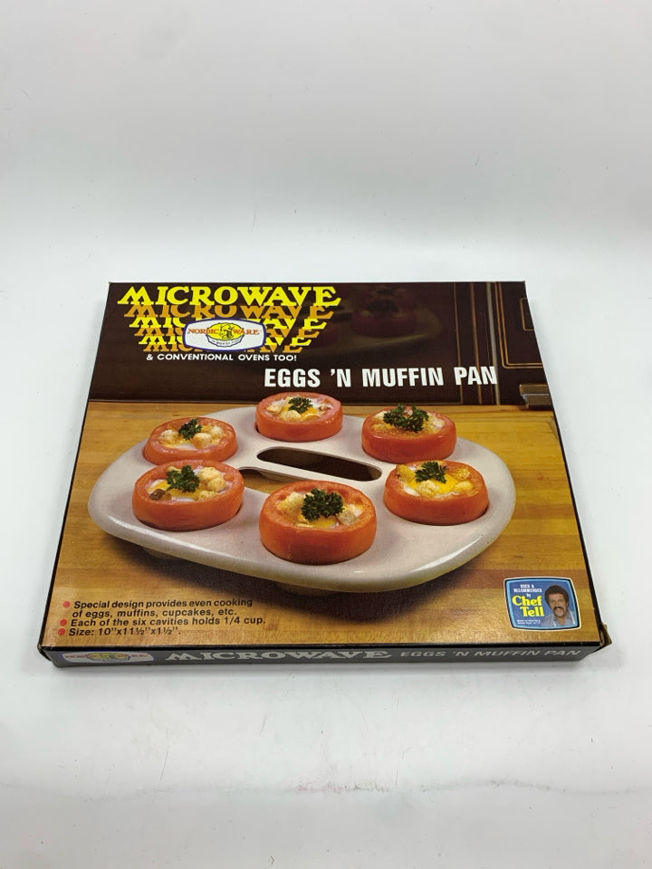 NIB MICROWAVE EGGS & MUFFIN PAN.